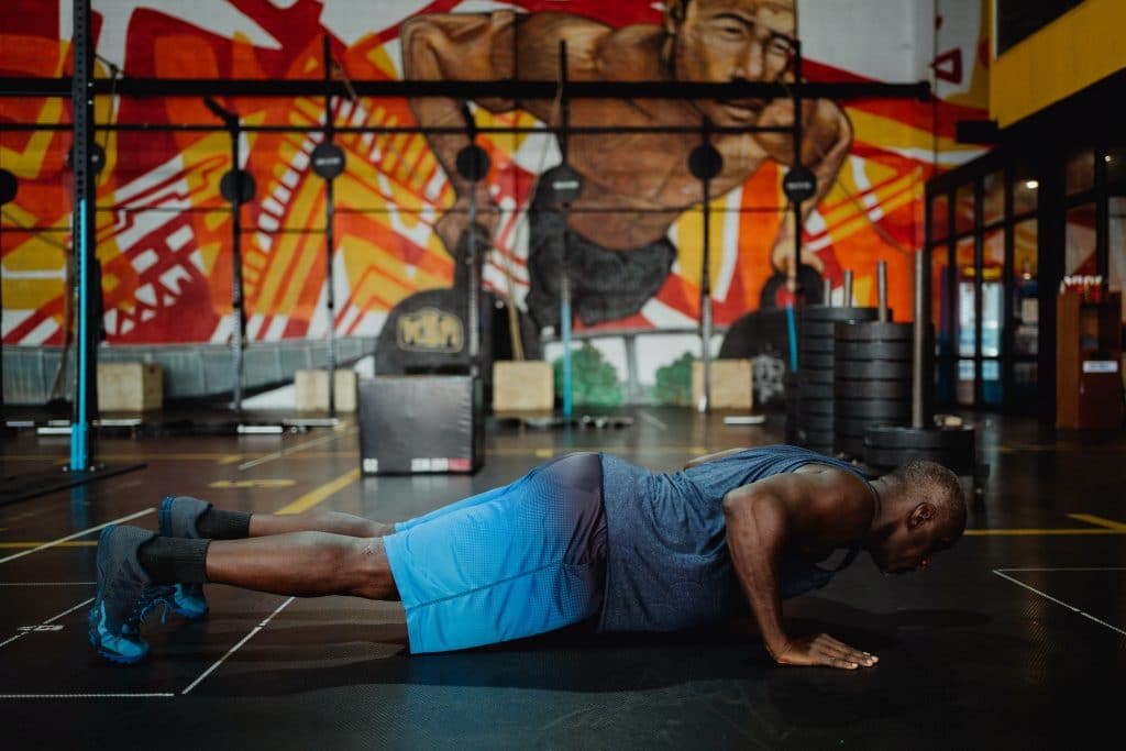 Les pompes aident-elles à muscler les pectoraux ?