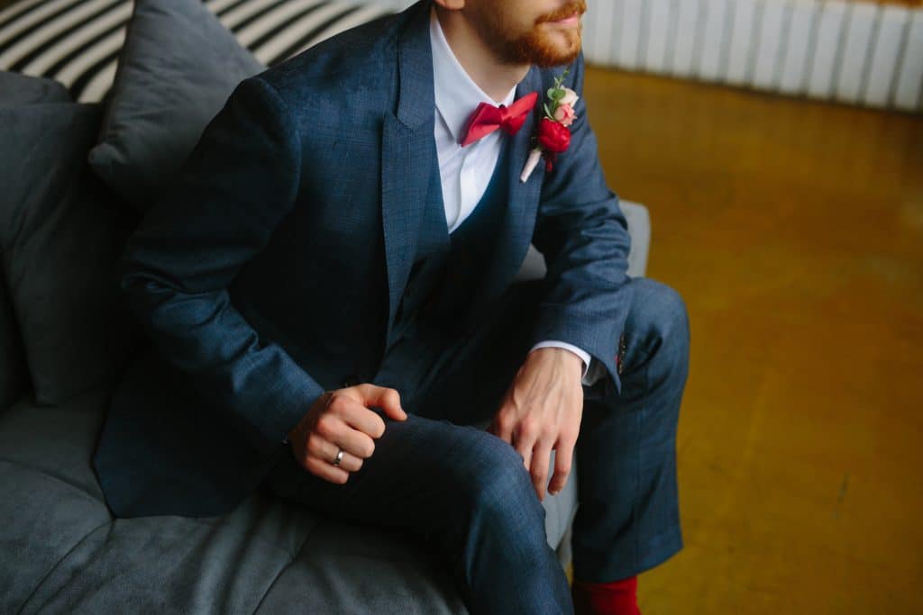 Choisir son costume de mariage en fonction de la saison