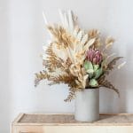 Vase de fleurs séchées : découvrez la tendance déco