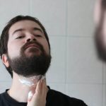 Comment bien tailler votre barbe du cou ?