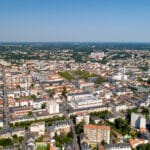 Vivre à la Roche-sur-Yon : pourquoi choisir cette ville de Vendée ?