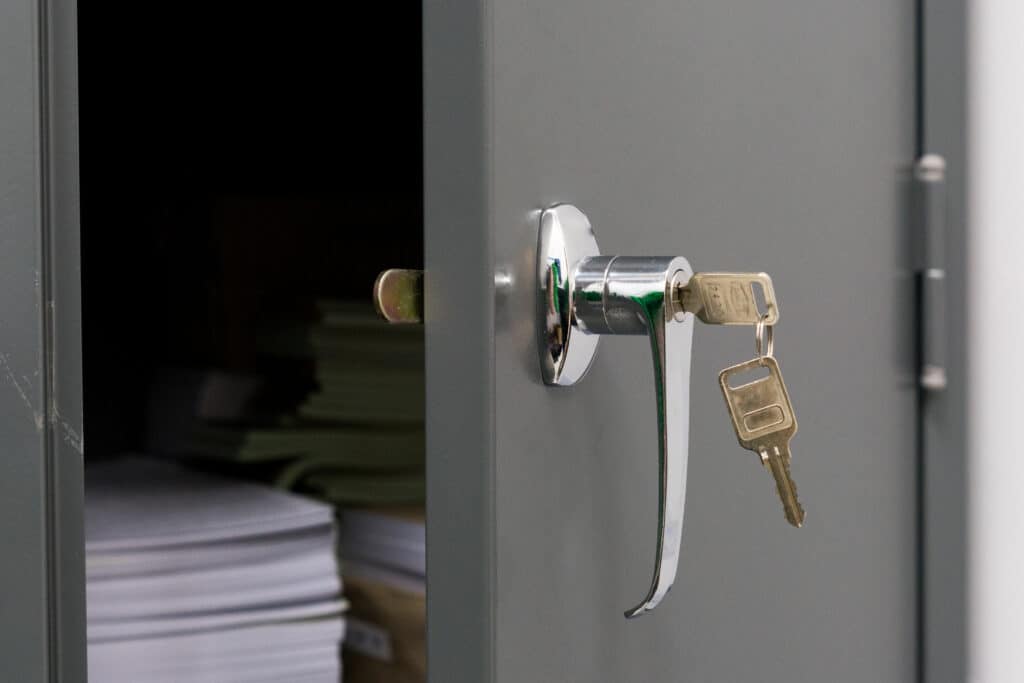 Pourquoi investir dans une armoire de bureau ?