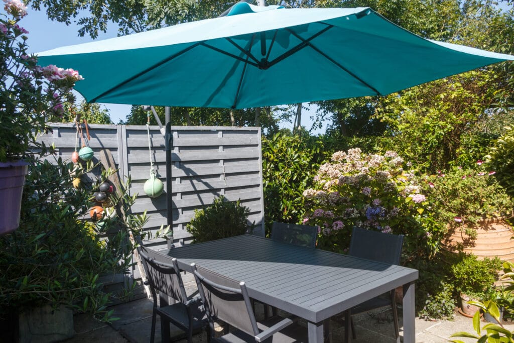 Qu'est-ce qu'un parasol déporté ?