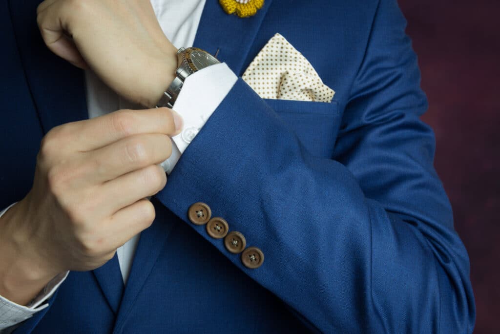 Combien coûte le costume du marié ?