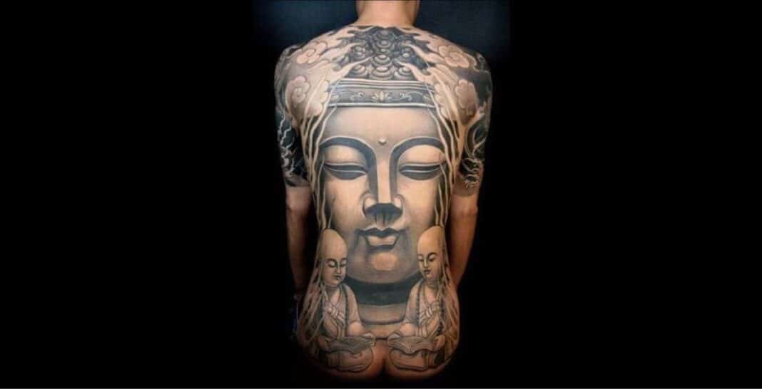 Tatouage bouddha homme