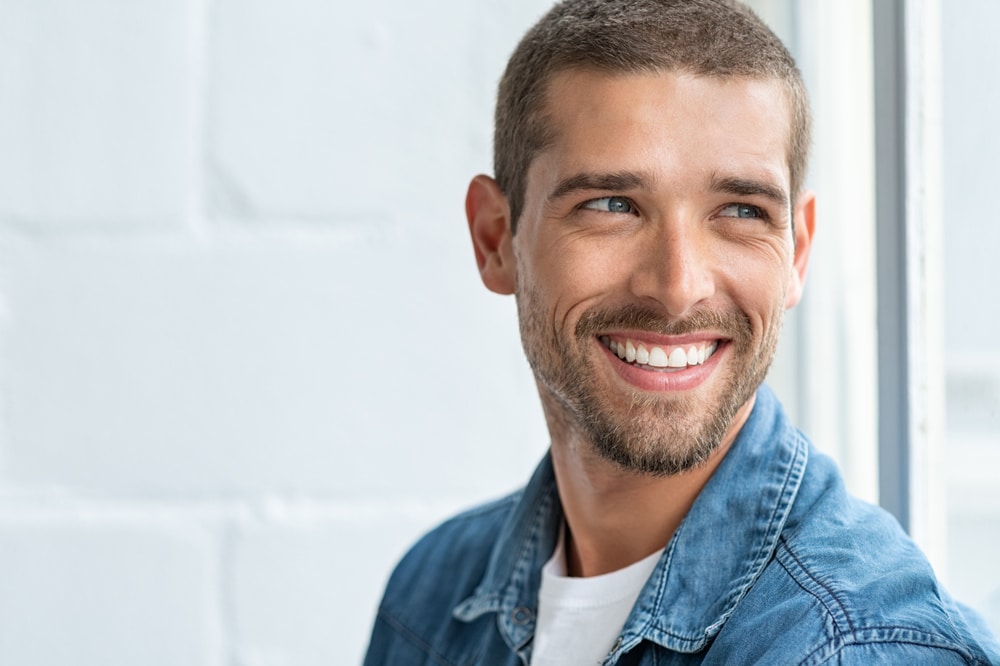 Transformer votre sourire : astuces et conseils pour des dents éclatantes !